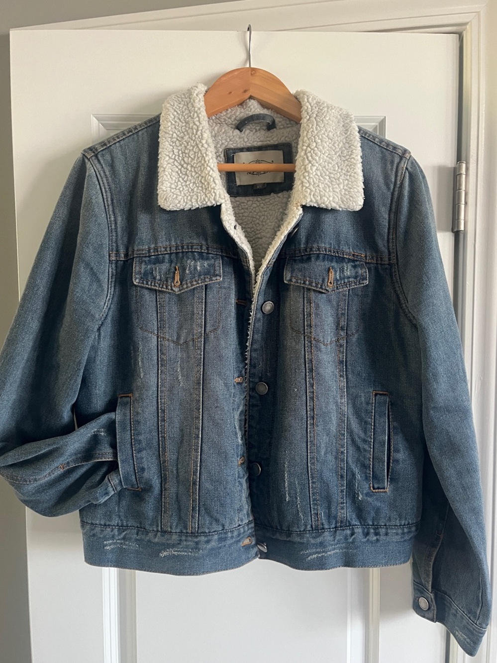 Ashley Vintage Charm Blue Denim Sherpa Fleece Lined Trucker Jacket Women’s XL